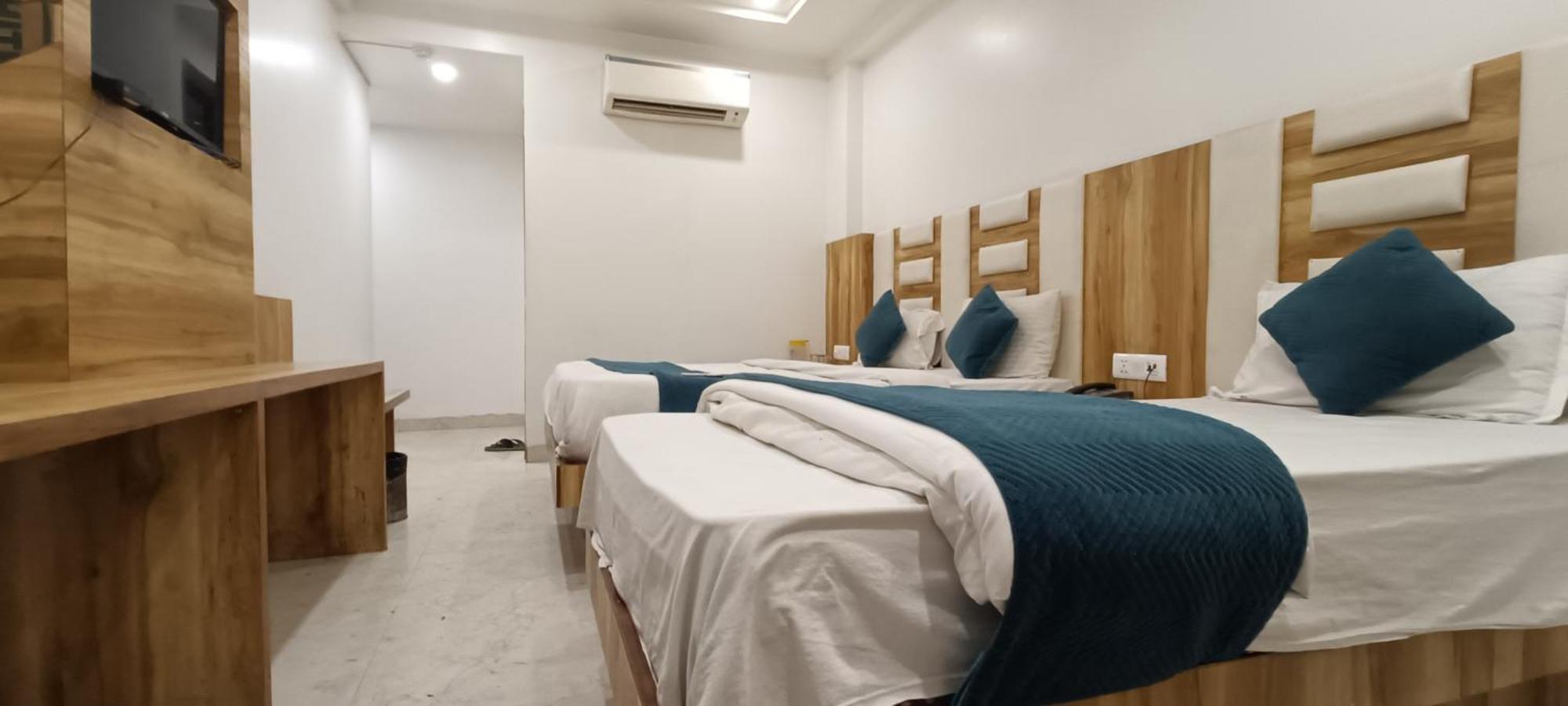Hotel Awesome International New Delhi Exteriör bild